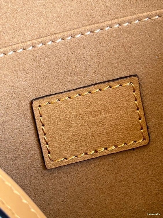 MM DAUPHINE LOUIS VUITTON 0303